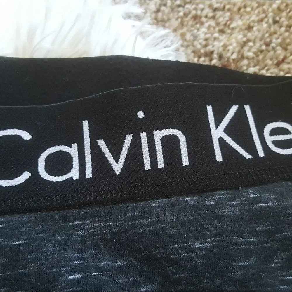 ‎Calvin Klein Performance capri leggings Sz Medium
